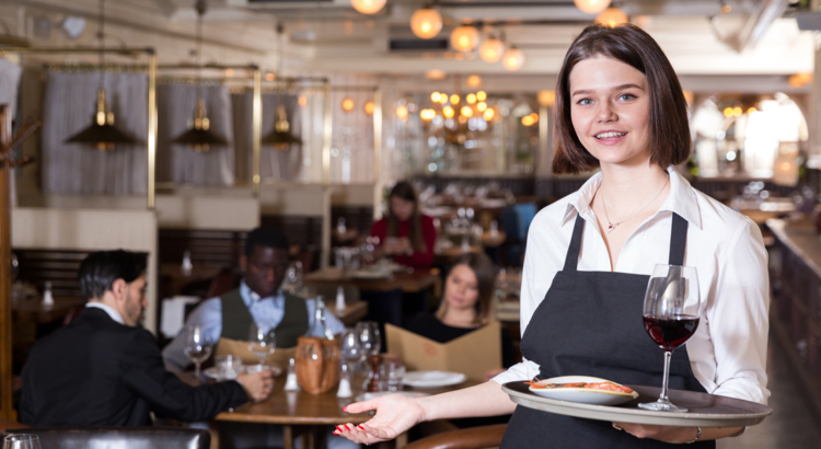 Kellnerin, Restaurant, Ausbildung, Azubi